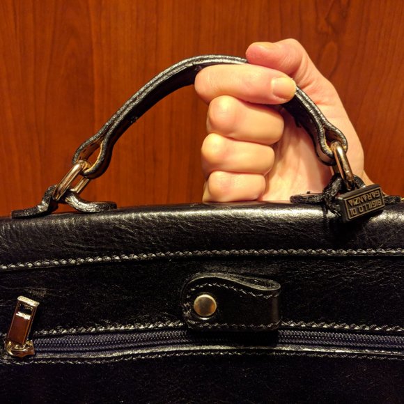 Italian Leather Shoulder Bag Unisex Brand New - Picture 11 of 12